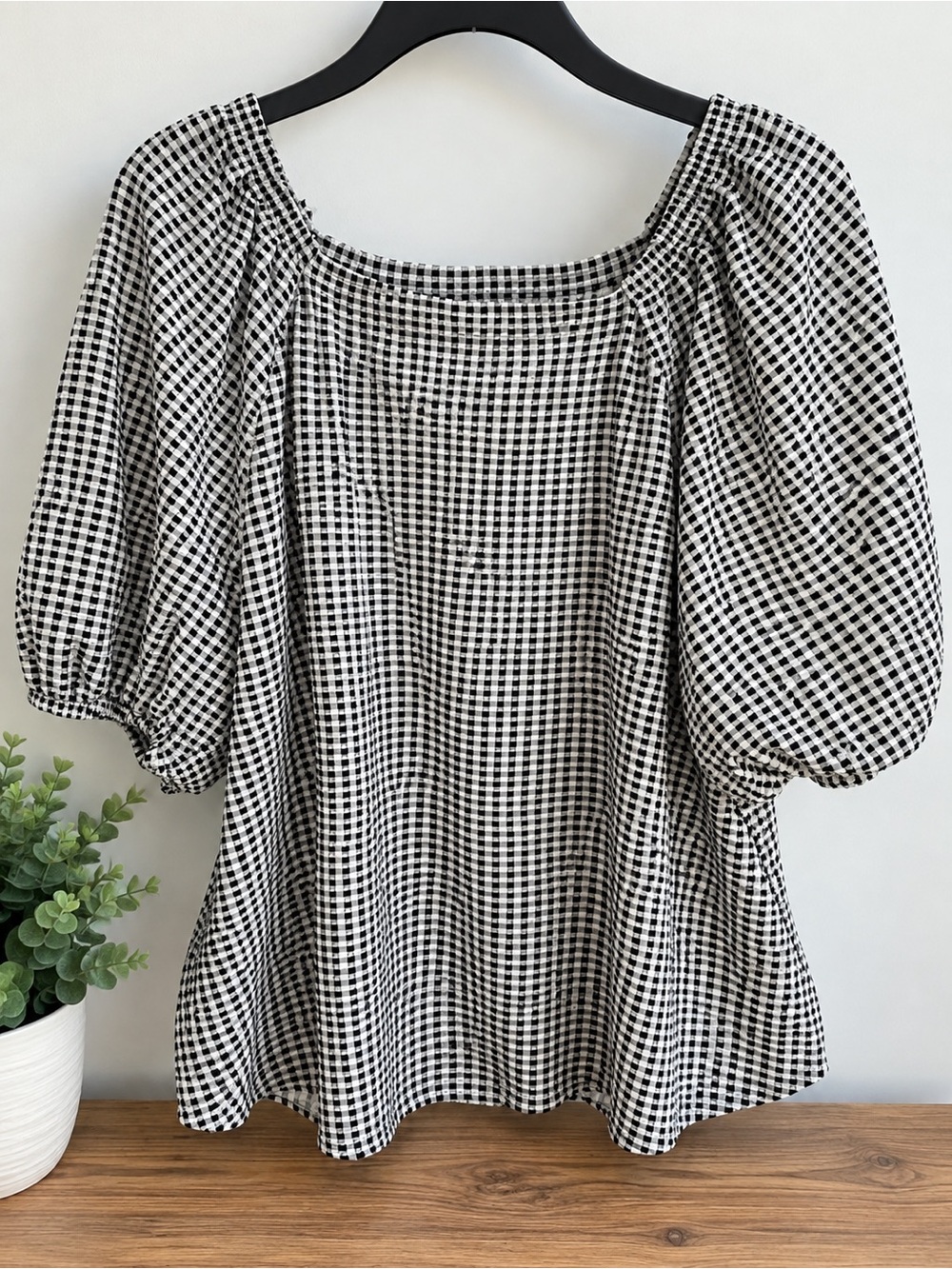Ava & Viv Black & White Gingham Puff Sleeve Top • Size 2X